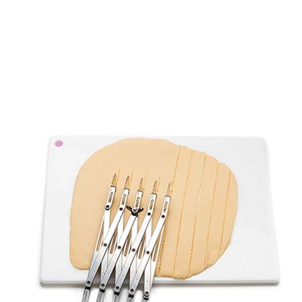 RULLO TAGLIAPASTA REGOLABILE IN ACCIAIO 5 LAME LISCE 5 ONDULATE